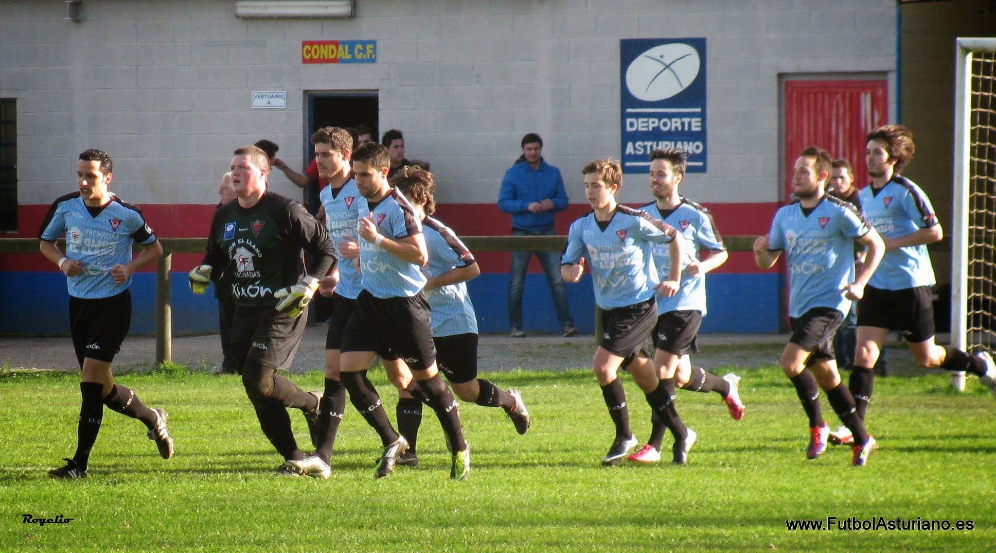 El Ceares salta al campo ante el Condal en Noreña