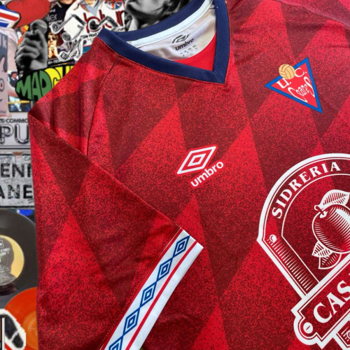 Camiseta UCC